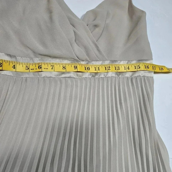 BCBG MAXAZRIA EVELYNE Size 14 Neutral Pleated Colorblock Impire Waist Maxi Dress - Picture 8 of 14